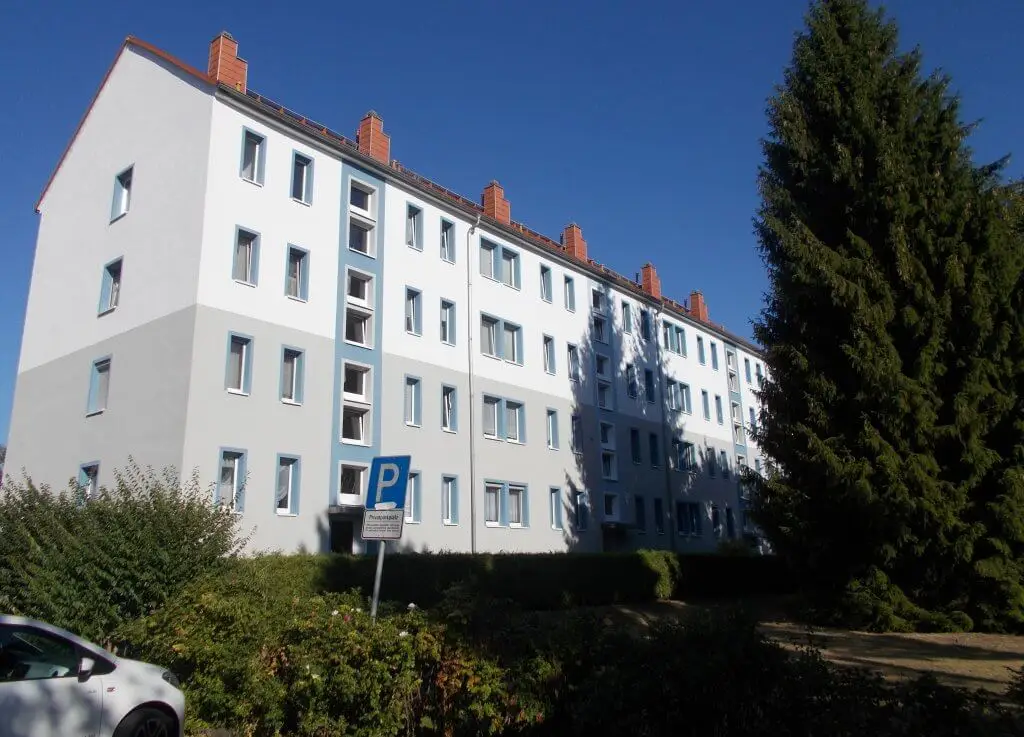 H.-v.-Helmholtz-Str. 7