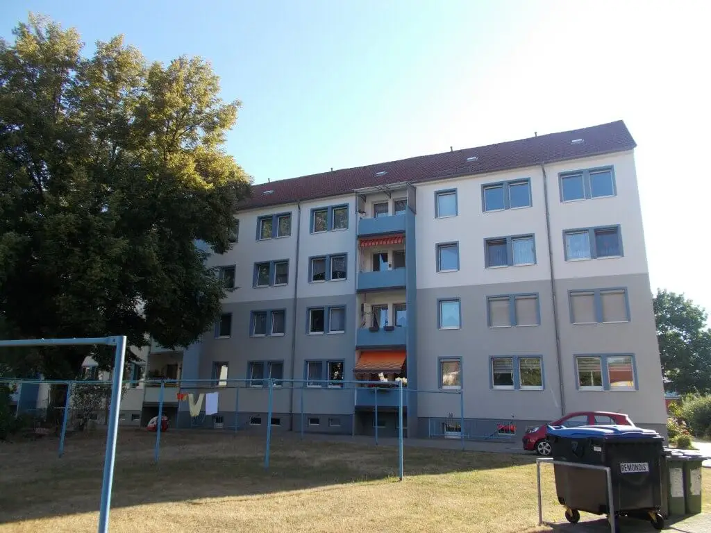 H.-v.-Helmholtz-Str. 7