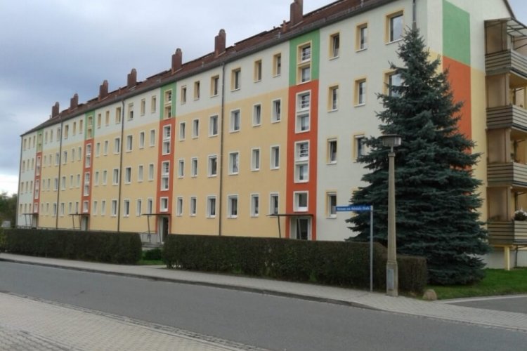 H.-v.-Hemholtz-Straße 2-8